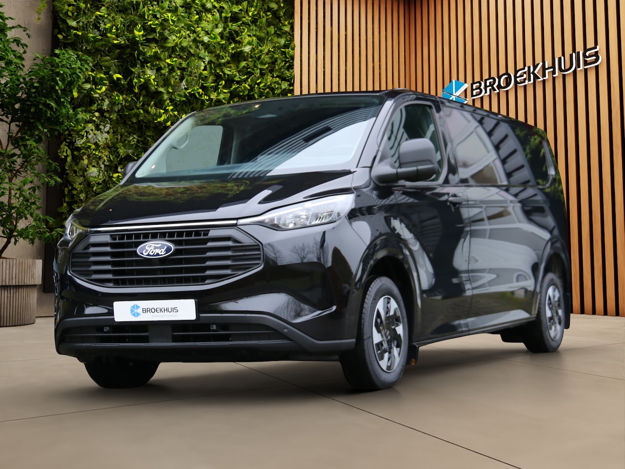 Ford Transit Custom - 320 2.5 PHEV L2H1 Trend | Trekhaak | Camera | Stoelverwarming - AutoWereld.nl