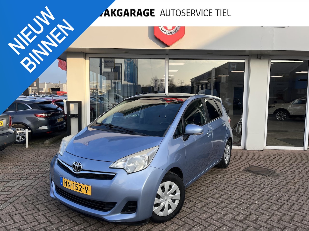Toyota Verso S - 1.3 VVT-i Aspiration super ruime YAris Cerso incl: Airco, Cruise control, Parkeer hulp cam - AutoWereld.nl