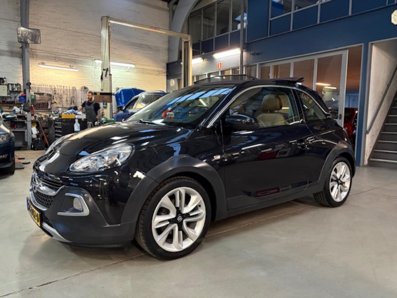 Opel ADAM - 1.0 Turbo 90PK ADAM ROCKS | Soft top | Climate control | Bluetooth | PDC | Cruise control - AutoWereld.nl