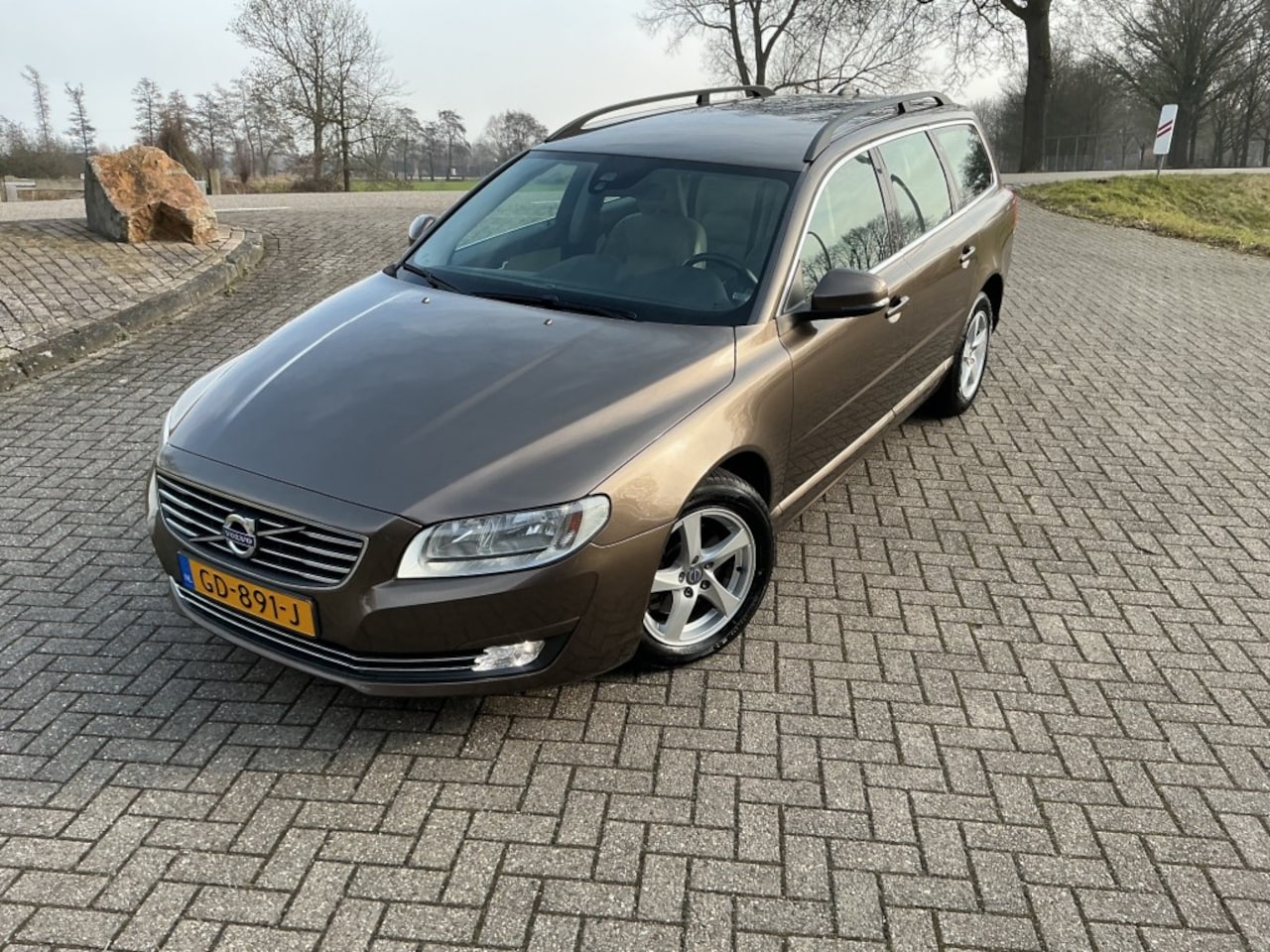 Volvo V70 - 2.0 D4 Nordic 2.0 D4 NORDIC+ - AutoWereld.nl