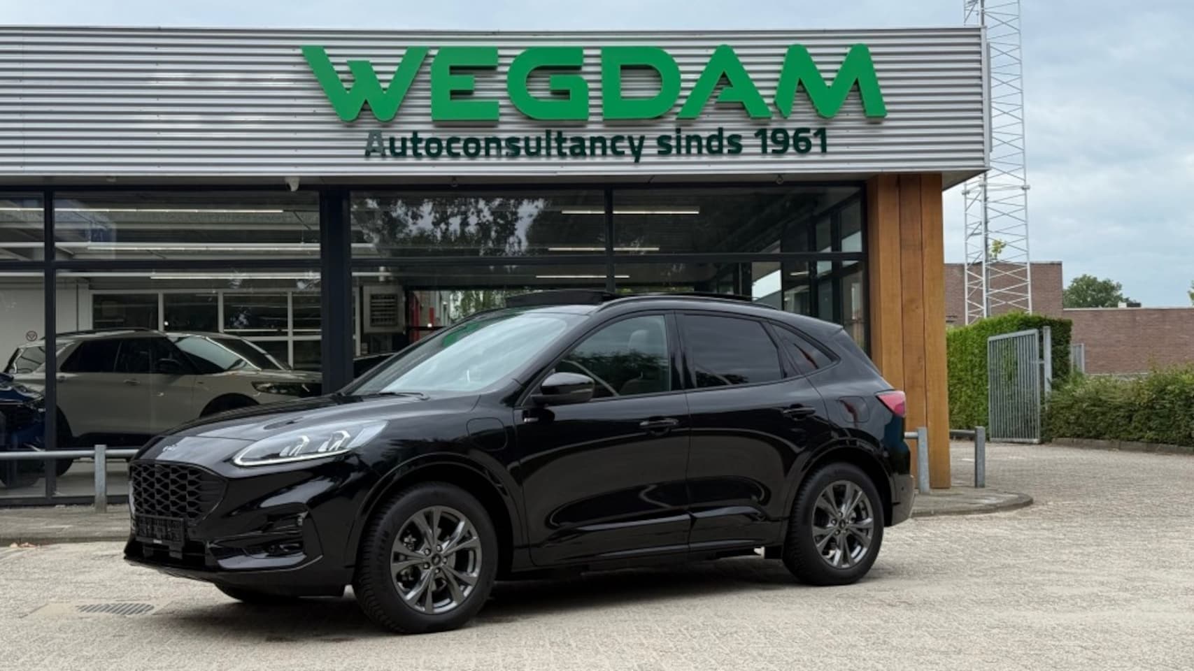 Ford Kuga - 2.5 PHEV ST-LINE X / FULL OPTIONS / 18inch - AutoWereld.nl