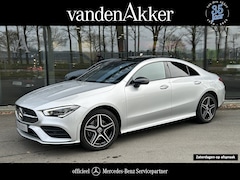 Mercedes-Benz CLA-Klasse - 250e AMG // Panoramadak // Nightpakket // Sfeerverlichting // Carplay // Camera // Keyless