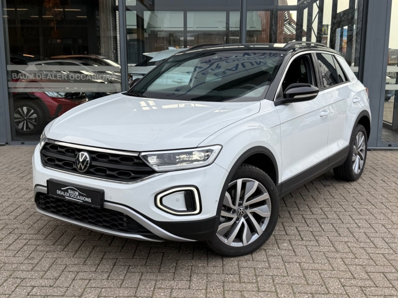 Volkswagen T-Roc - 2.0 TDI AUTOMAAT 150PK GOAL AIRCO LMV NAVI PDC-CAMERA - AutoWereld.nl