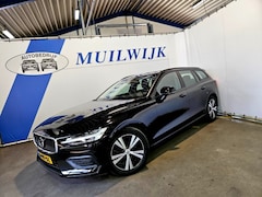 Volvo V60 - 2.0 B3 Momentum Advantage / CarPlay / Navi / NL Auto