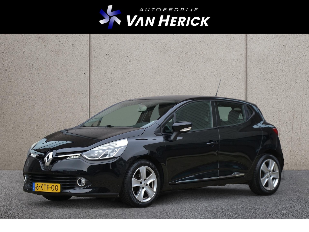 Renault Clio - 0.9 TCe Expression | Navigatie | Cruise Control | Lichtmetalen velgen - AutoWereld.nl