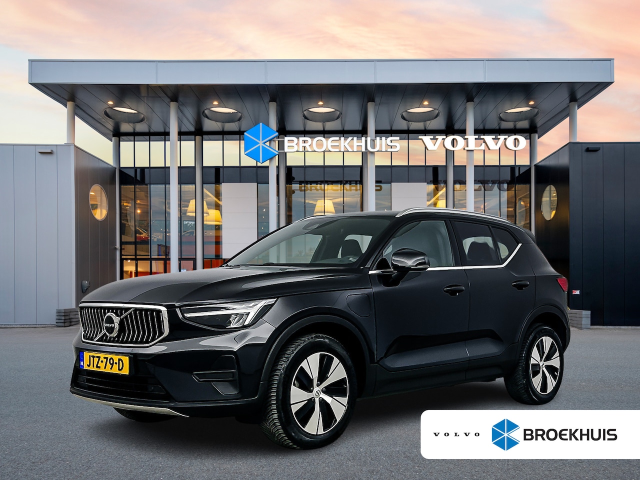Volvo XC40 - T4 Recharge Core | 18" | Stoel/Stuurverwarming | Parkeercamera | Getint Glas | Keyless | E - AutoWereld.nl