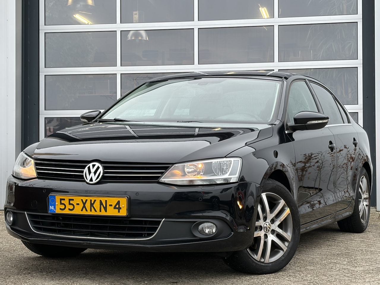 Volkswagen Jetta - 1.4 TSI High Executive Line 122pk DSG | Audio-navigatie full map | Bluetooth | Cruise Cont - AutoWereld.nl