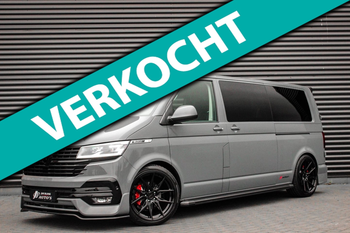 Volkswagen Transporter - 2.0 TDI L2H1 150PK BULLI DC DUBBEL CABINE / LEIGHTONVANS BODYKIT / FULL OPTINS / LEDER / F - AutoWereld.nl