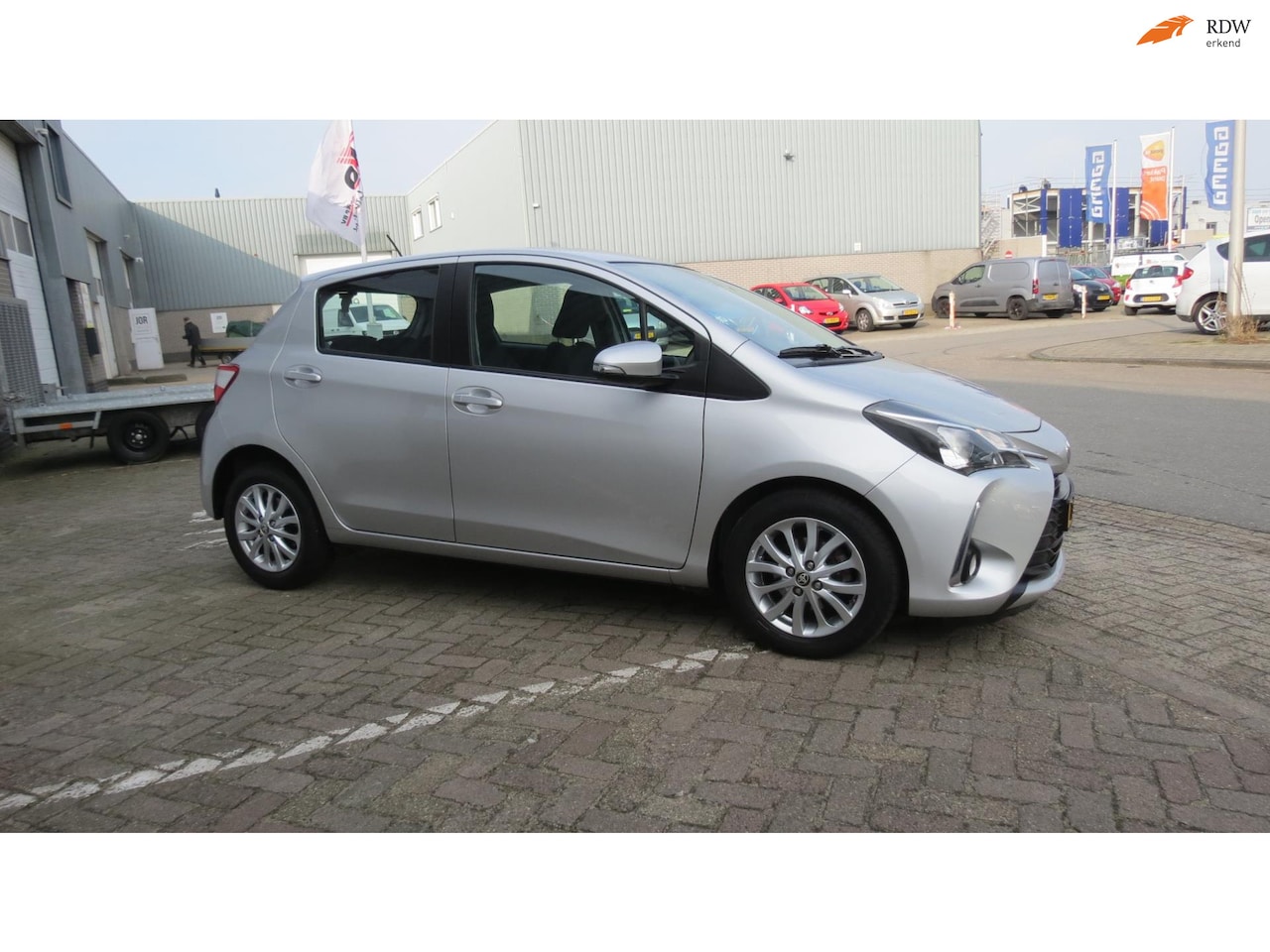 Toyota Yaris - 1.0 VVT-i Aspiration 1.0 VVT-i Aspiration - AutoWereld.nl