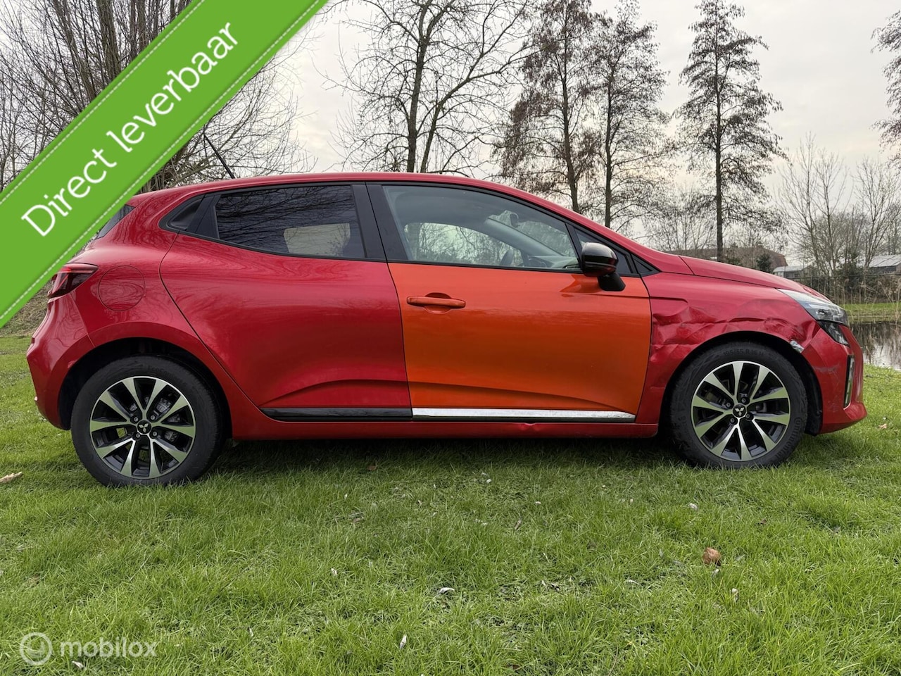 Renault Clio - 2024 3.103Km €14.500,- met Lichte schade - AutoWereld.nl