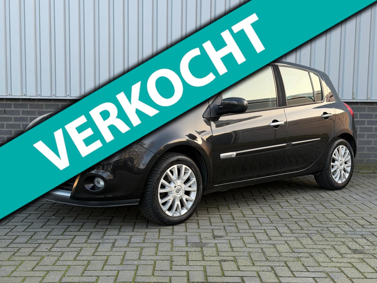 Renault Clio - 1.2 TCe Sélection Business Sport |Airco|CruiseCtrl|Navi|Trekhaak| - AutoWereld.nl