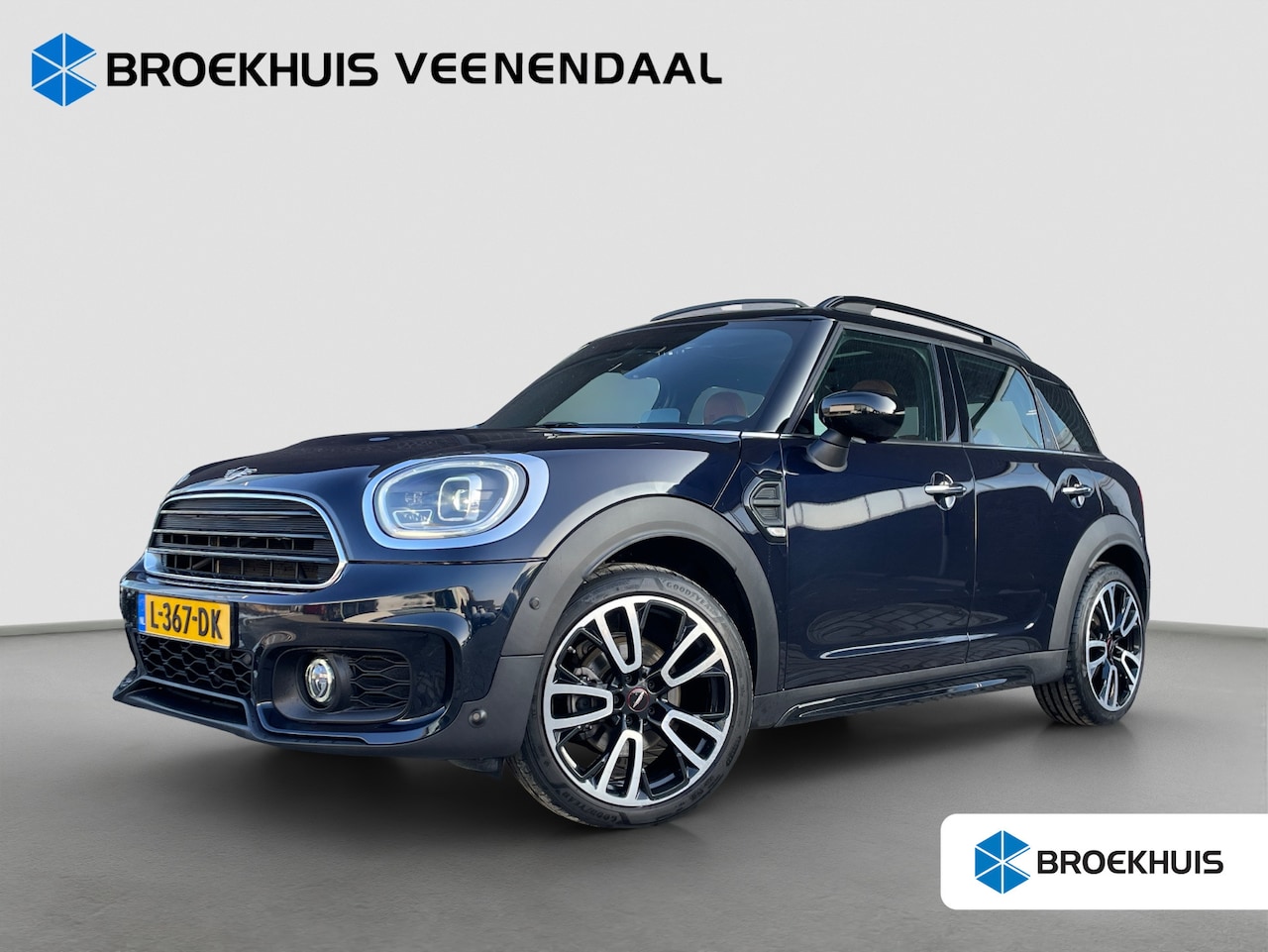 MINI Countryman - 1.5 Cooper Chili JCW | Pano | H&K | Yours Leder | Trekhaak | 19 inch | Org. NL | Afwijkend - AutoWereld.nl