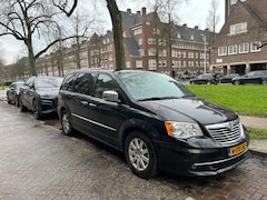 Lancia Voyager - 2.8 MultiJet Platinum cylinder inhoud2776cm3