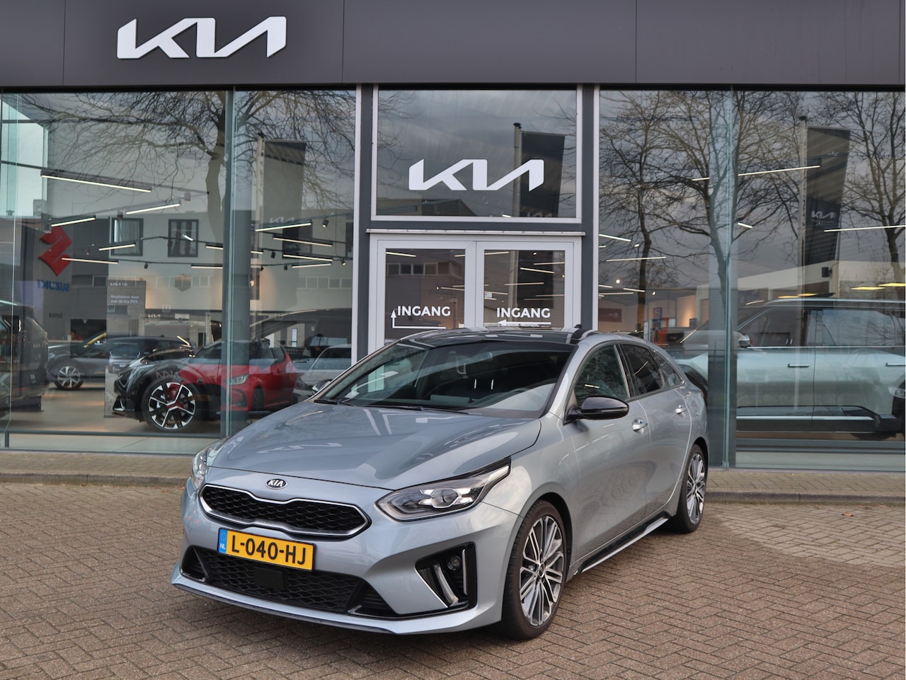 Kia Pro cee'd - 1.5 T-GDI GT-PlusLine Automaat DCT7 | Navigatie | Camera | Panorama dak | Cruise Control | - AutoWereld.nl