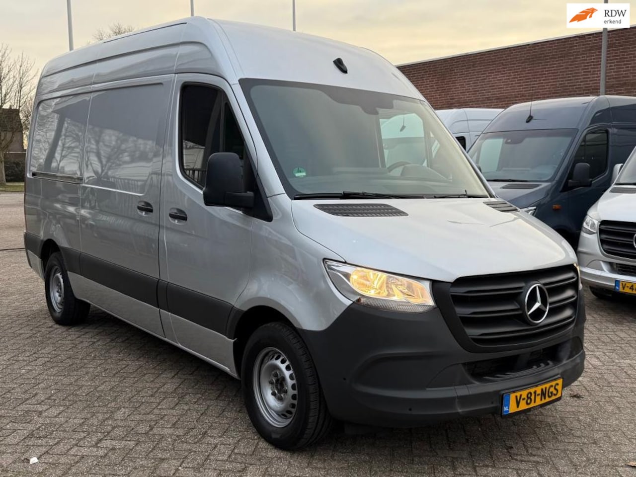 Mercedes-Benz Sprinter - 12 X 315 1.9 CDI L2H2 AUTOMAAT VANAF PRIJZEN - AutoWereld.nl