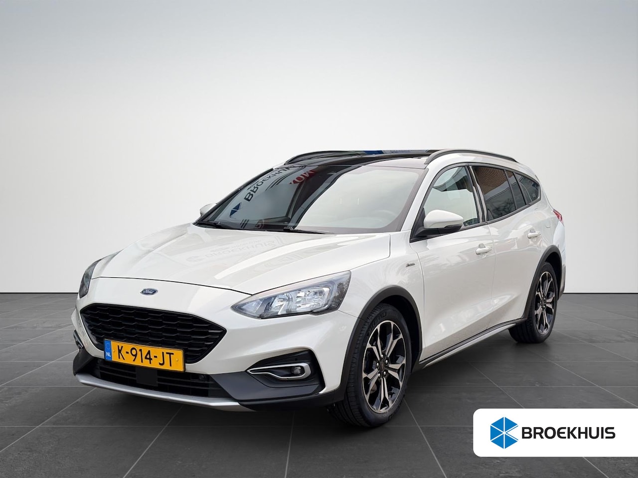 Ford Focus Wagon - 1.5 EcoBoost Active X Business 150 | Pano dak | Elektr trekhaak | Winterpack | Family pack - AutoWereld.nl