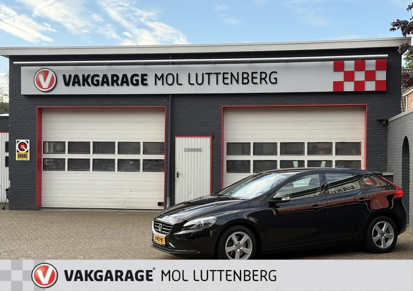 Volvo V40 - 1.6 T2 Summum 1.6 T2 120PK Summum, STOELVERWARMING, TREKHAAK, BLIS - AutoWereld.nl
