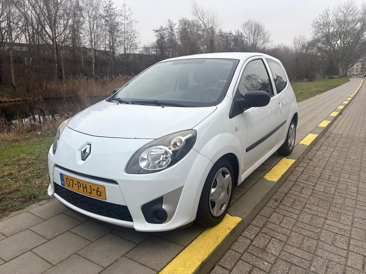 Renault Twingo - 1.2-16V Authentique 1.2-16V Authentique - AutoWereld.nl