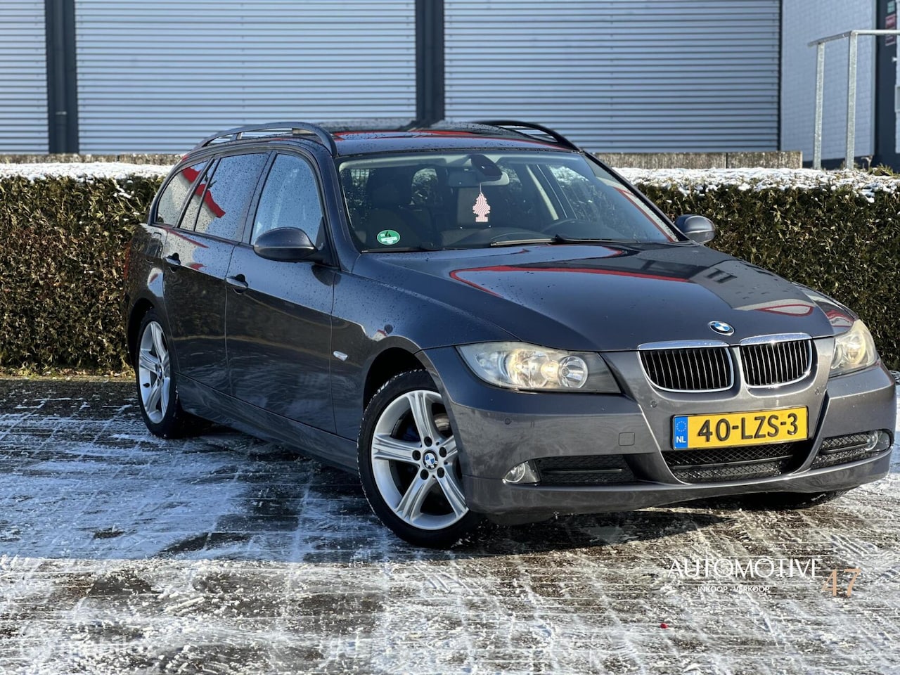 BMW 3-serie Touring - 318i Executive Pano - AutoWereld.nl