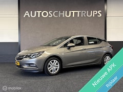 Opel Astra - 1.0 Business+ NAVI / CRUISE / TR.HAAK / STOELVERW. / STUURVERW. / NAP /