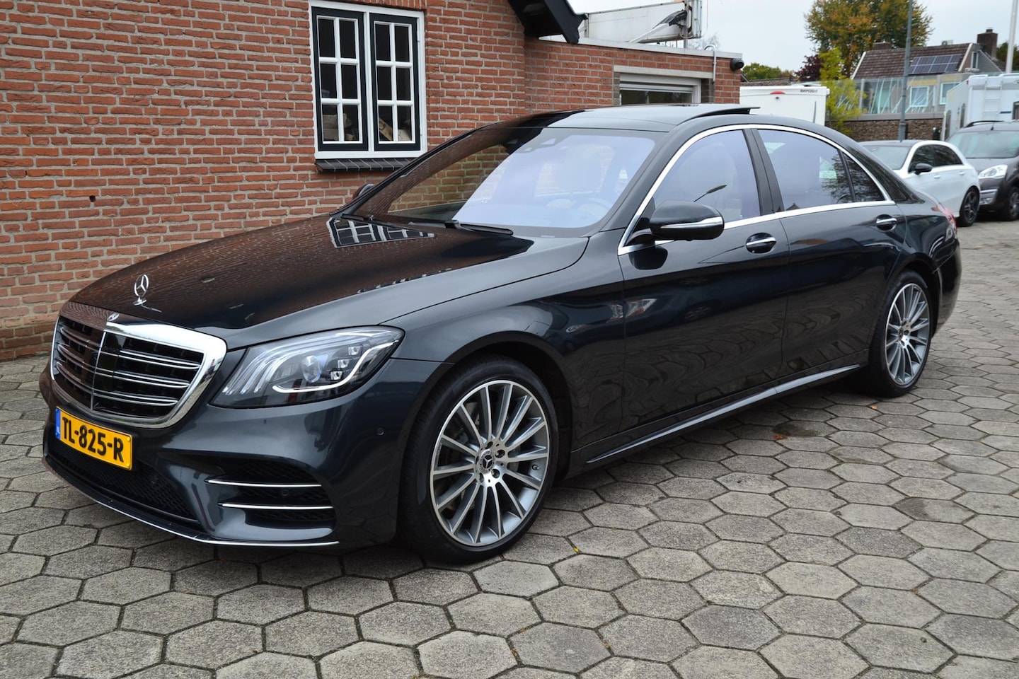Mercedes-Benz S-klasse - 400d 4Matic Lang Premium Plus - AMG Line - 1e eigenaar - Panoramadak - Leer - Alle denkbar - AutoWereld.nl