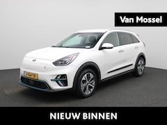 Kia e-Niro - ExecutiveLine 64 kWh | Automaat | Apple Carplay / Android Auto | Parkeer sensoren | Leder