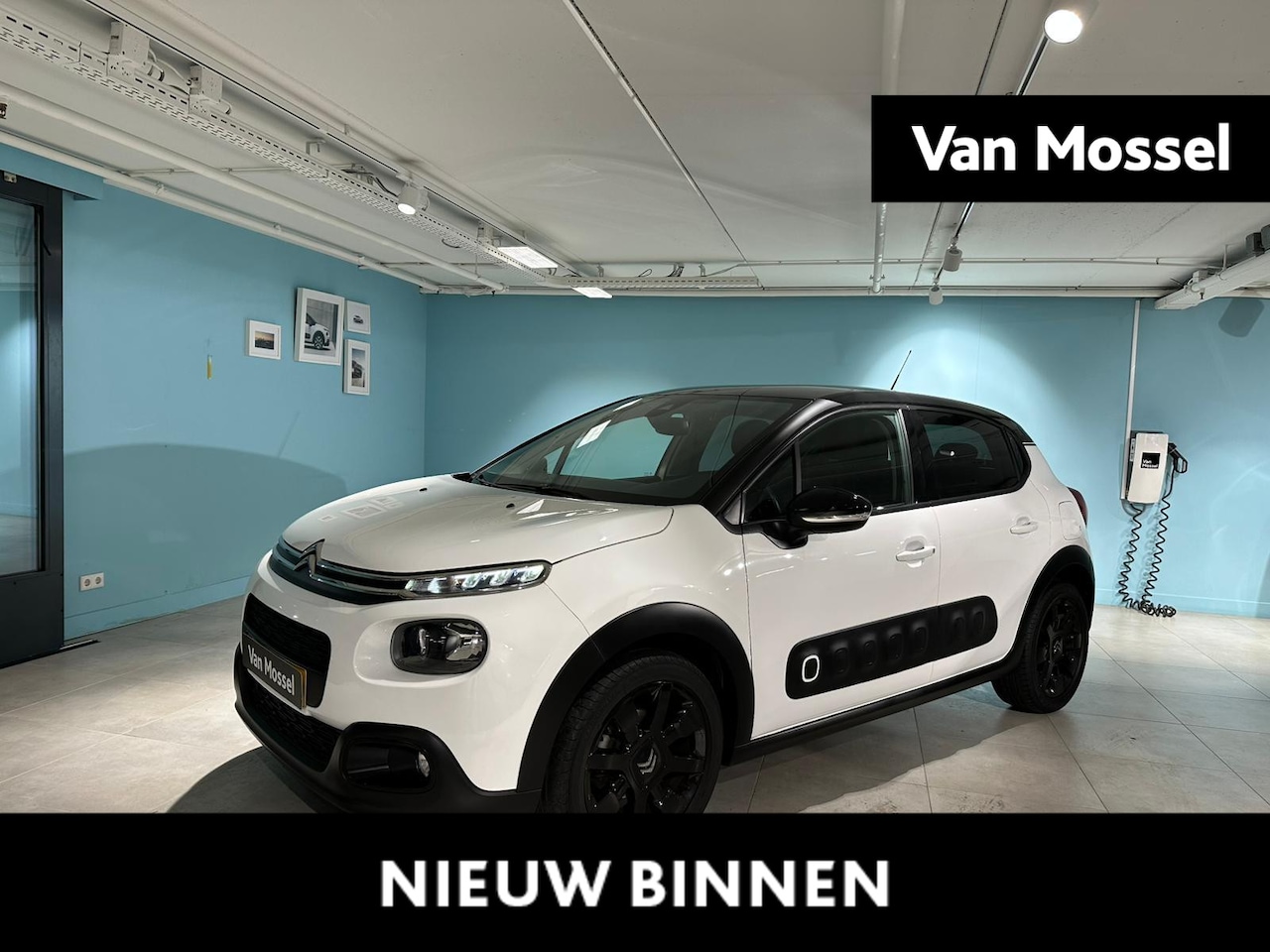 Citroën C3 - 1.2 PureTech Shine AUTOMAAT | DUOTONE | LAGE KILOMETERSTAND - AutoWereld.nl