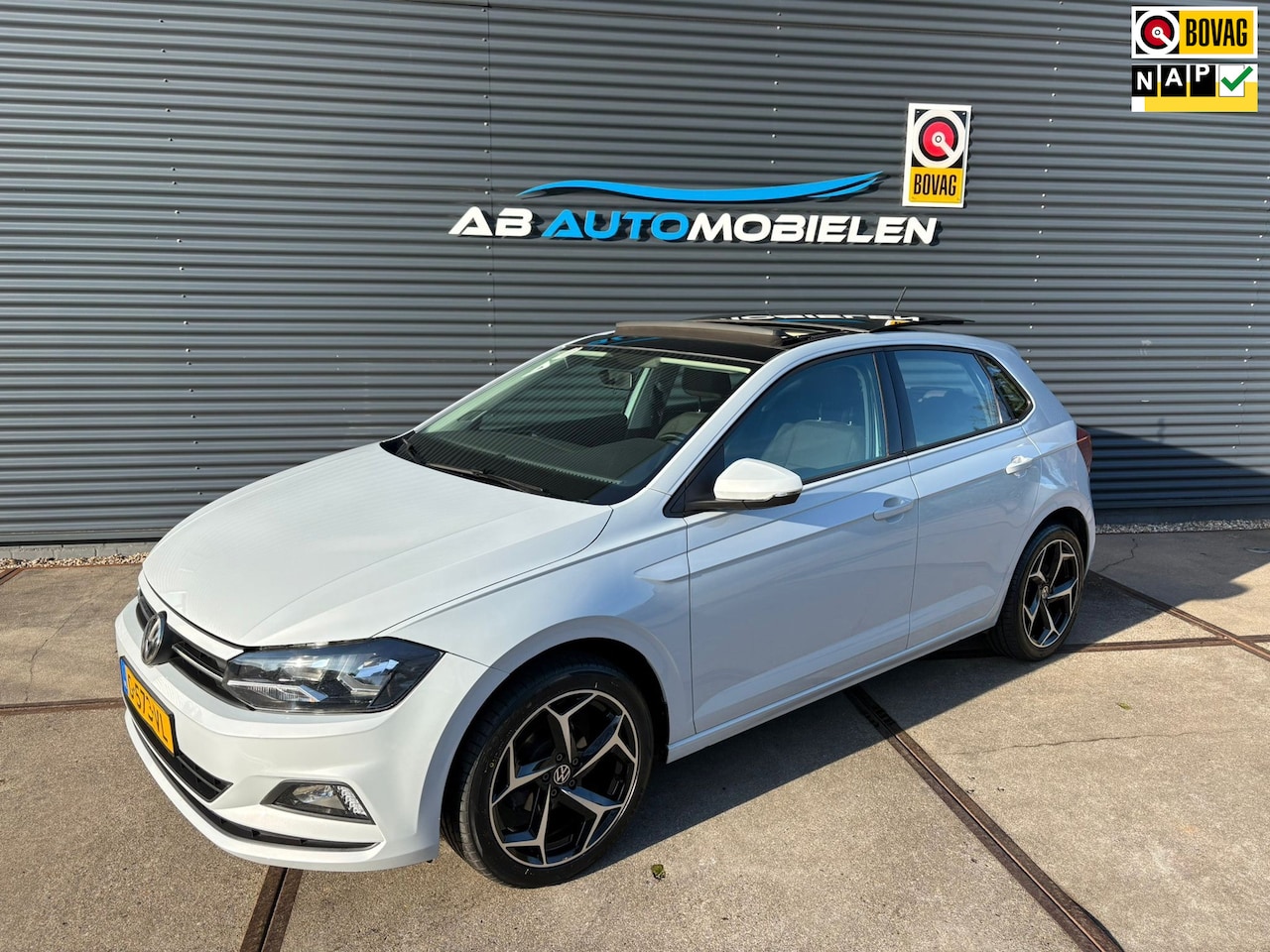 Volkswagen Polo - 1.0 TSI Comfortline PANORAMA DAK/ CAMERA/ LM VELGEN - AutoWereld.nl