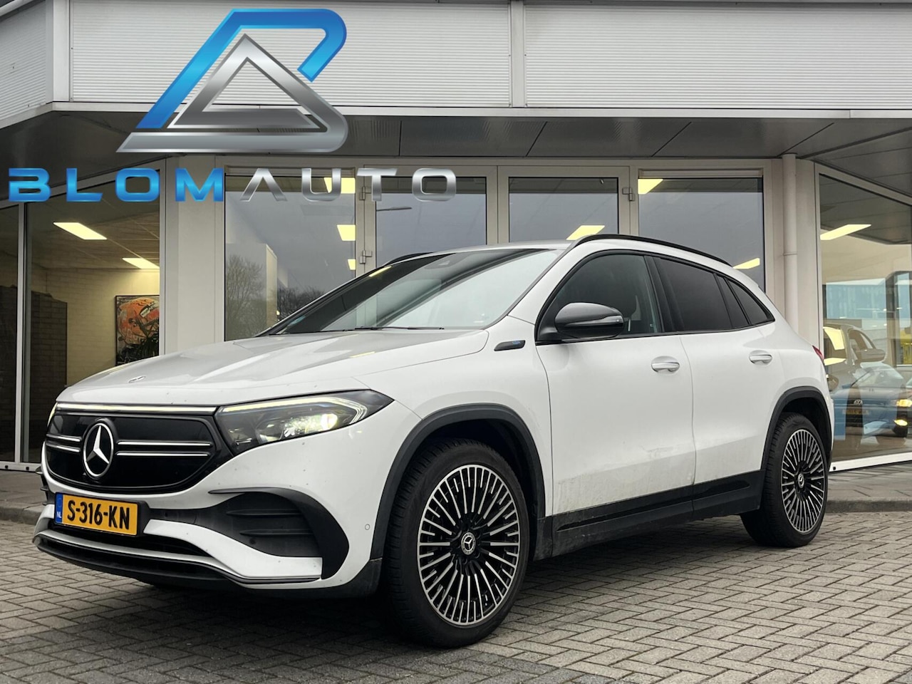Mercedes-Benz EQA - 250 AMG 67 kWh SFEER+20INCH+TREKH+CARPLAY+NIGHT - AutoWereld.nl