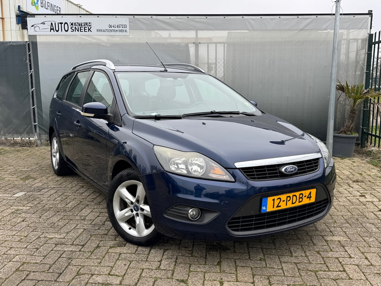 Ford Focus Wagon - 1.6 Comfort - Airco-Cruise-NIEUWE RIEM!-APK 08-26 - AutoWereld.nl