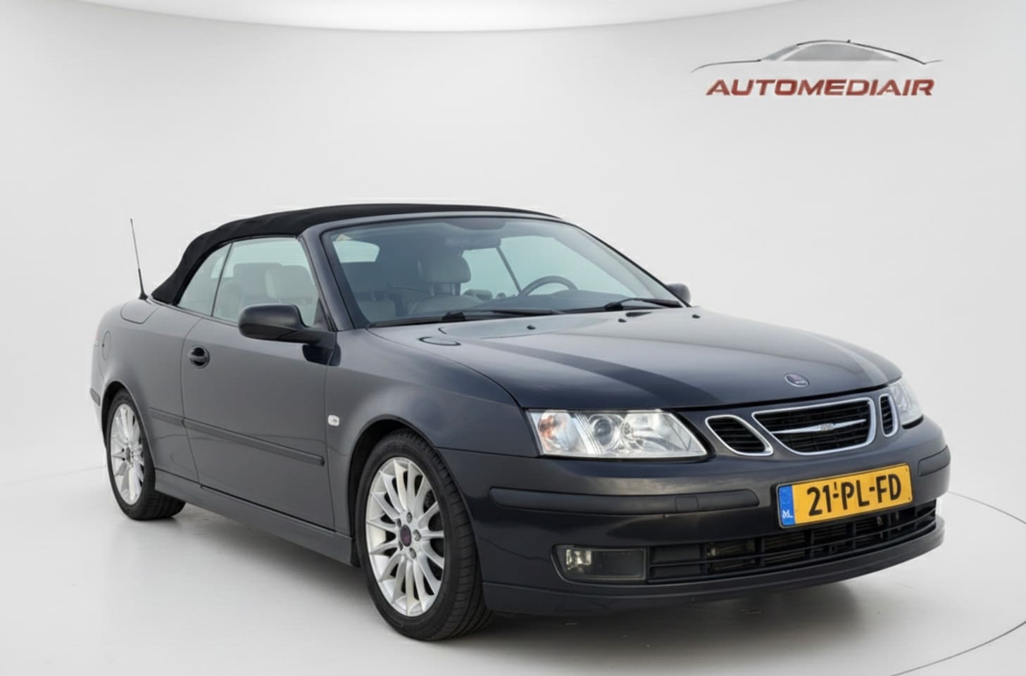 Saab 9-3 Cabrio - 2.0t Vector 175pk | Bruin+Beige | Elek.stoelen verwarmd | Automaat + Garantie - AutoWereld.nl
