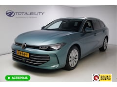 Volkswagen Passat Variant - 1.5 eHybrid Buss. 204 PK automaat | Facelift | Travel assist | Stoel &stuurverw. | Elec. k