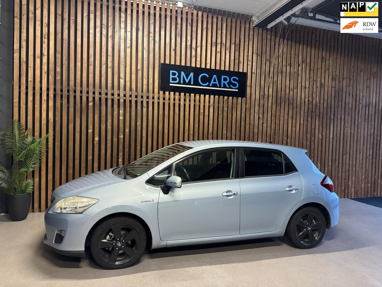 Toyota Auris - 1.8 Full Hybrid Dynamic Camera,Trekhaak,Navi - AutoWereld.nl