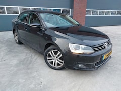 Volkswagen Jetta - 1.6 TDI Highline BlueMotion AIRCO/ECC/LMV/NAV