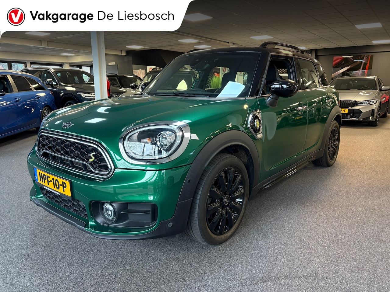 MINI Countryman - Mini 1.5 Cooper S E ALL4 Chili John Cooper Works package / stoelverwarming / Navigatie / c - AutoWereld.nl