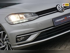 Volkswagen Golf - 1.0 TSI Highline | Tungsten Silver | AppleCarplay/Camera/NAV/LED/Koplampsproeier/LMV - Keu