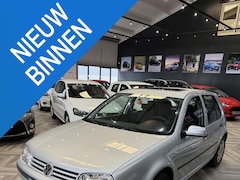 Volkswagen Golf - 1.6-16V Trendline