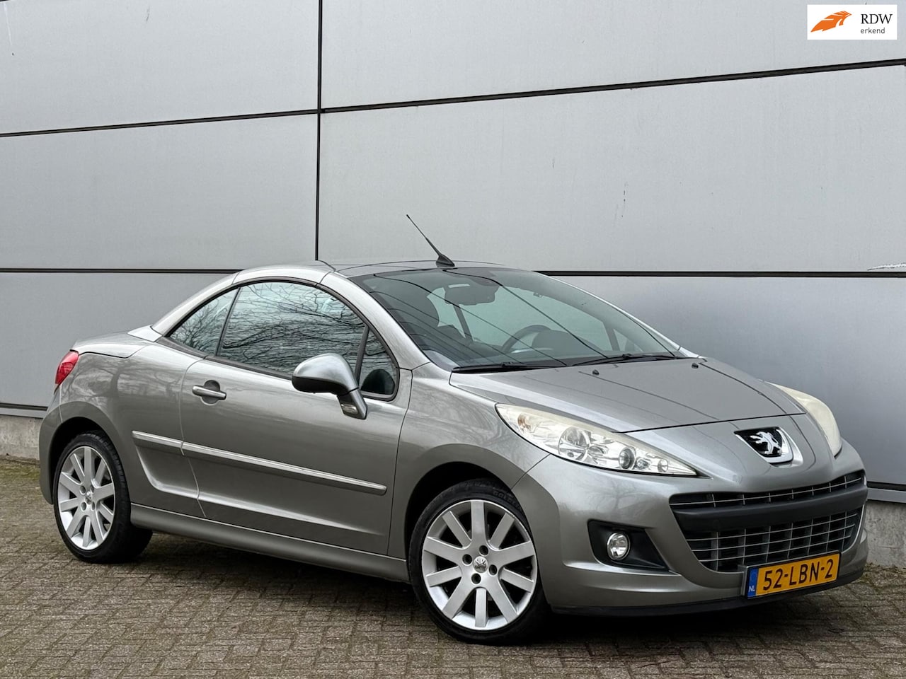 Peugeot 207 CC - 1.6 VTi 2e Eignr |JBL |Parrot |Clima |Cruise |Lmv |Boekjes - AutoWereld.nl
