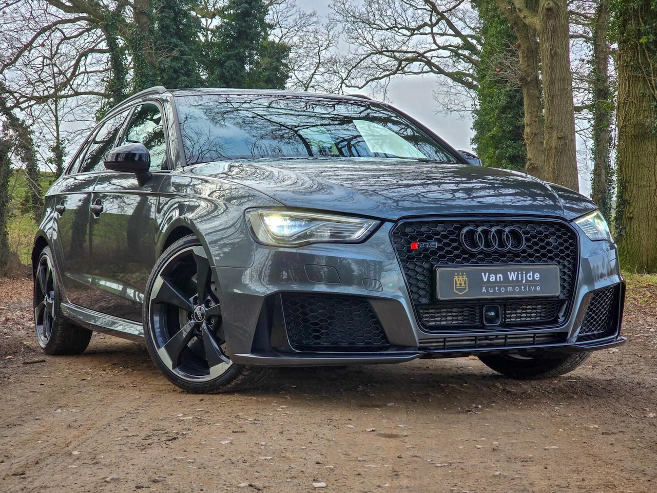 Audi RS3 - 2.5 TFSI RS3 Quattro 400 PK PANO ACC NAPPA CAMERA - AutoWereld.nl