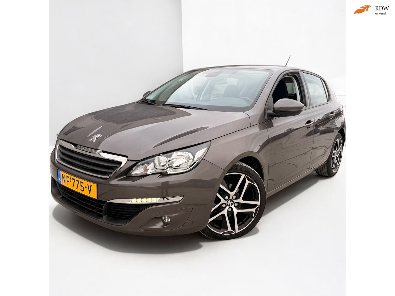Peugeot 308 - 1.2 PureTech Allure nwe koppeling LEES - AutoWereld.nl