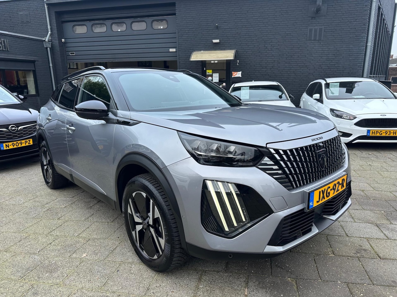 Peugeot 2008 - 1.2 PT (131pk) GT Aut! 360 Camera! Navi! - AutoWereld.nl