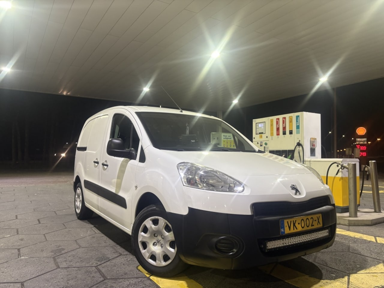 Peugeot Partner - 120 1.6eHDI L1XT Airco/Camera/Lage Km - AutoWereld.nl