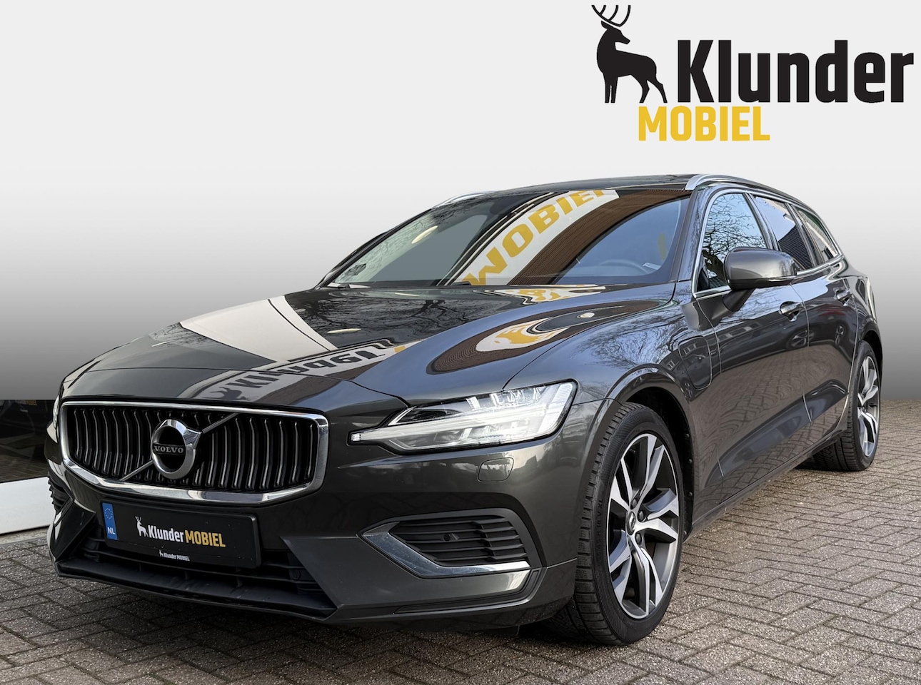 Volvo V60 - 2.0 T6 Recharge AWD Inscription |HUD|Panorama|Trekhaak| - AutoWereld.nl