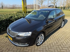 Skoda Rapid Spaceback - 1.0 TSI Greentech Clever Cruise / Carplay / PDC