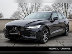 Volvo V60 - 2.0 T6 Plug-in hybrid AWD Plus Dark | Panoramadak | Trekhaak | Verwarmbare voorruit| 360 C