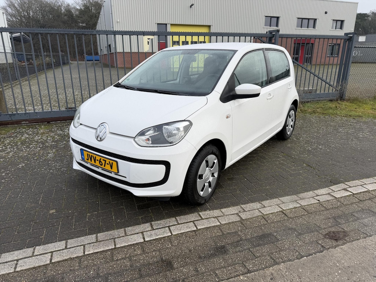 VOLKSWAGEN UP!