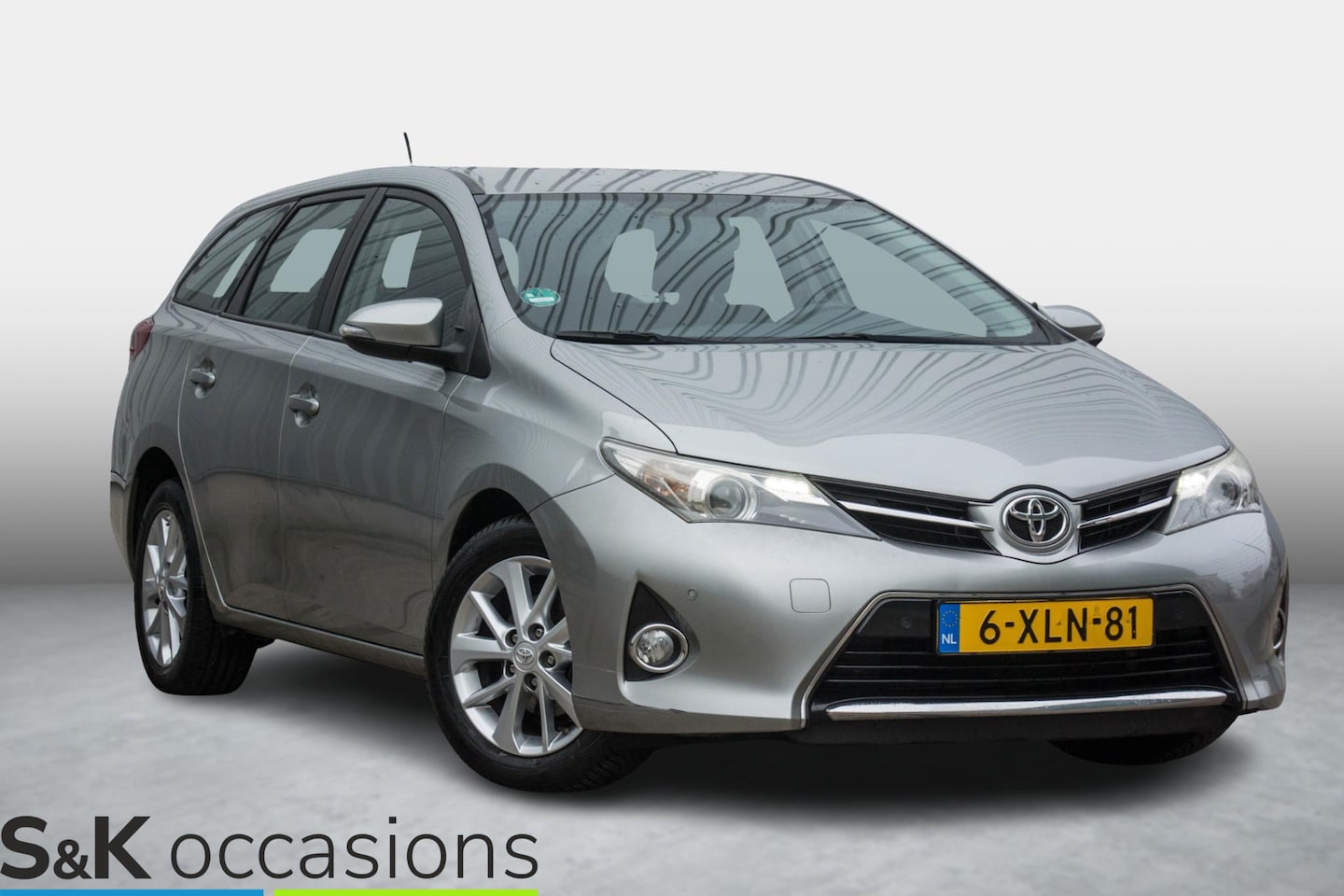 Toyota Auris Touring Sports - 1.3 NL auto NAP trekhaak airco - AutoWereld.nl