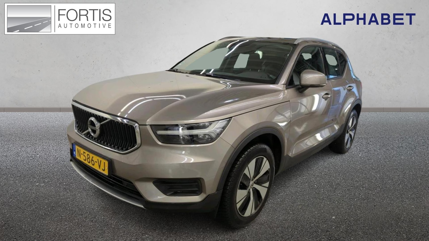 Volvo XC40 - 1.5 T2 Momentum NL-AUTO | TREKHAAK | STOEL VERWARMING - AutoWereld.nl