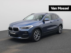BMW X2 - xDrive25e High Executive | Panoramadak | Memory seats | Elektrische achterklep | Beige Led