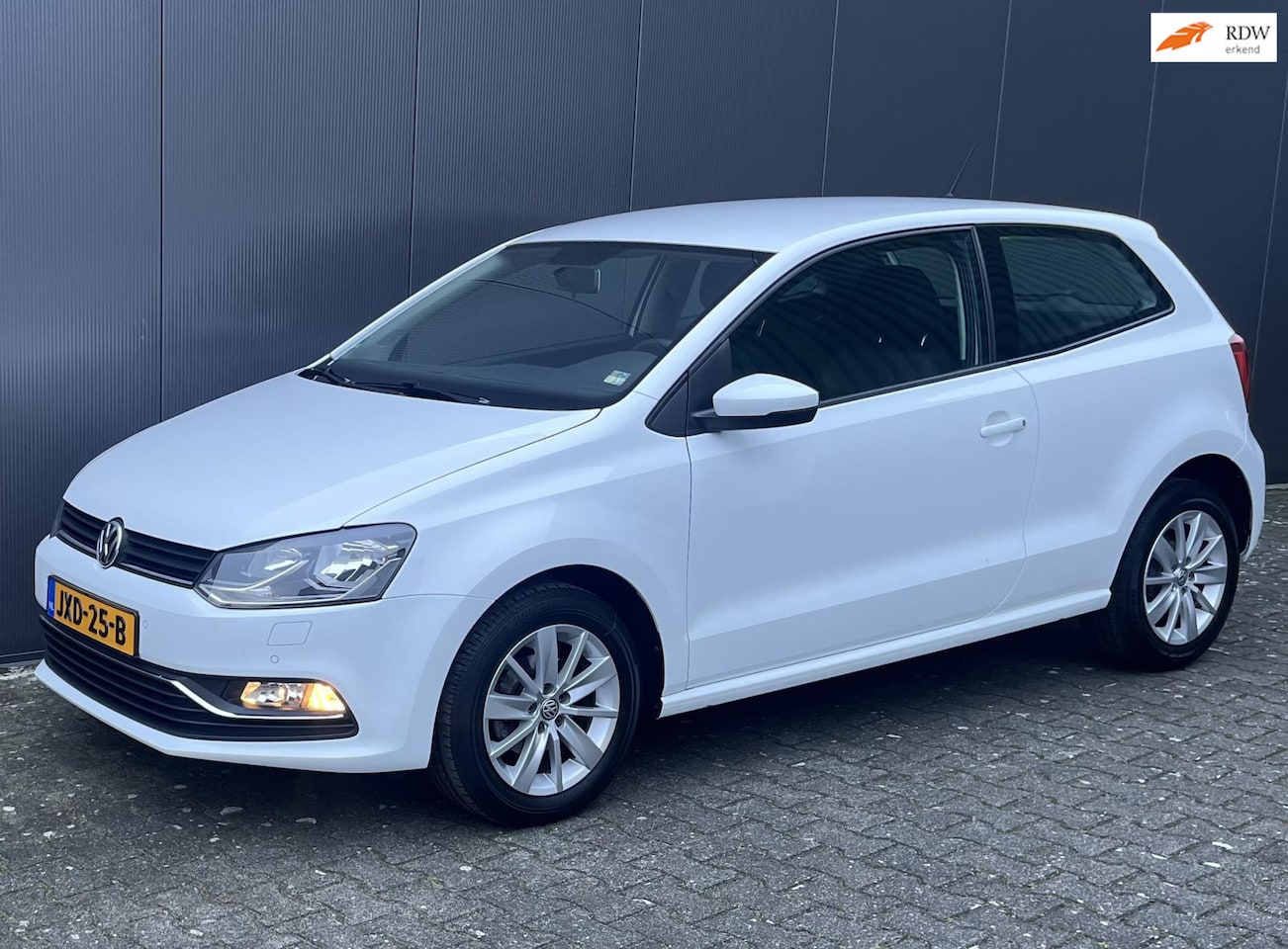 Volkswagen Polo - 1.0 Comfortline 1.0 Comfortline - AutoWereld.nl